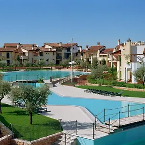 resort-lugana-sporting-club-sermana-village.hotelinveneto.com/